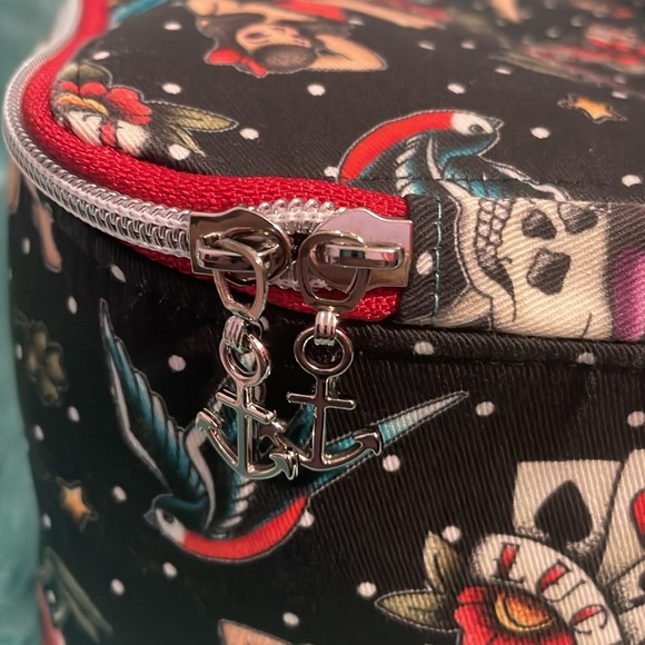 Handmade Rockabilly Make up Case - Picture 4 of 11